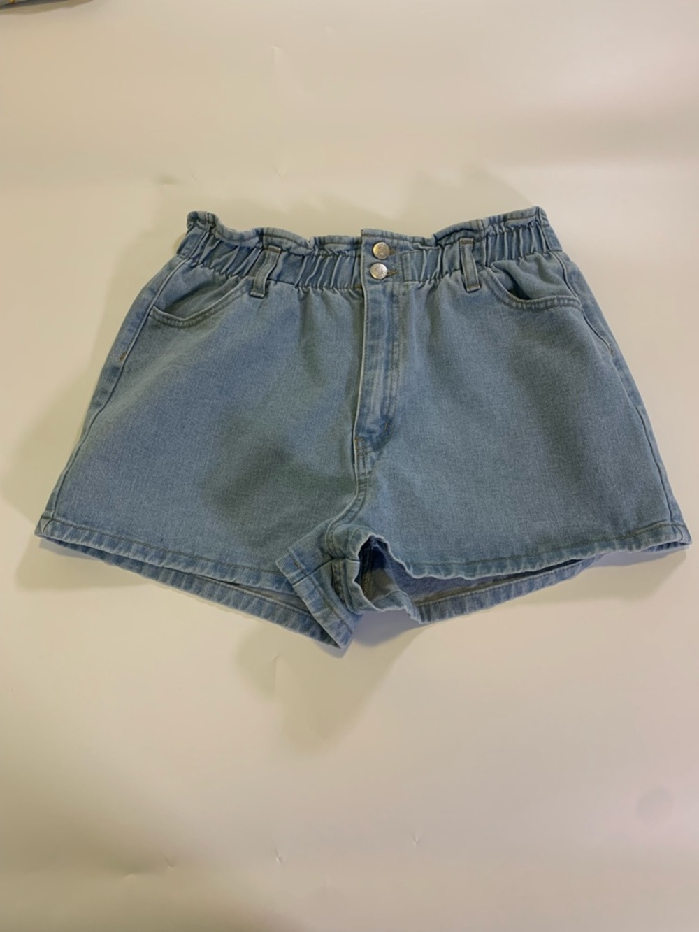 Paper bag Waist Denim Shorts in Light Blue size 30 US